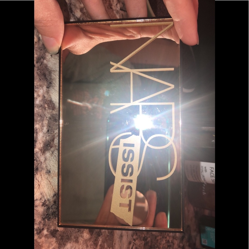 NARS Loaded palette